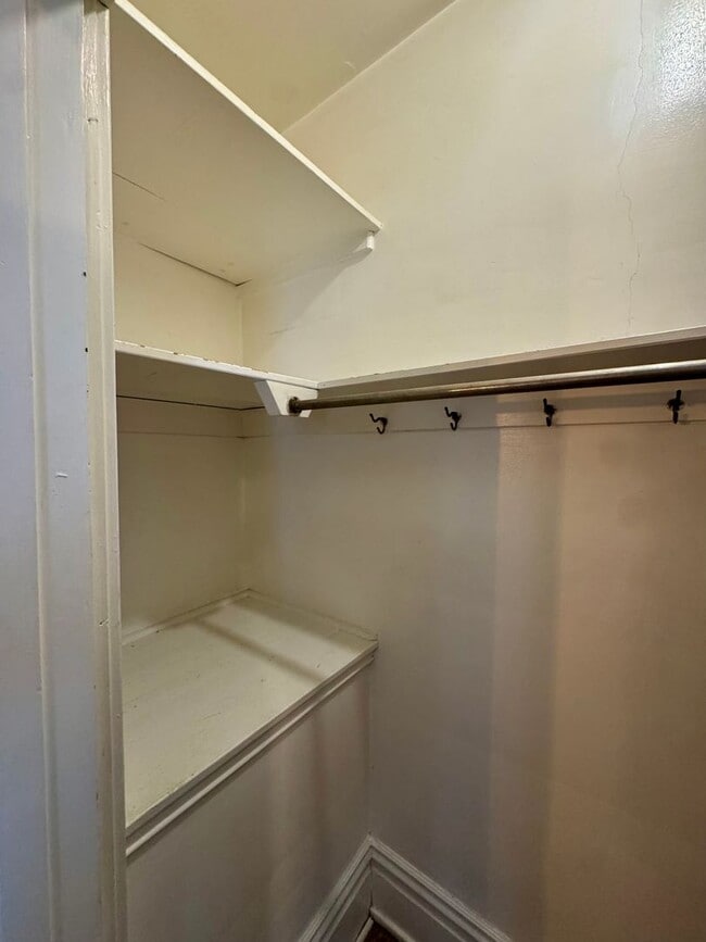 Building Photo - 1939 Crafton Blvd