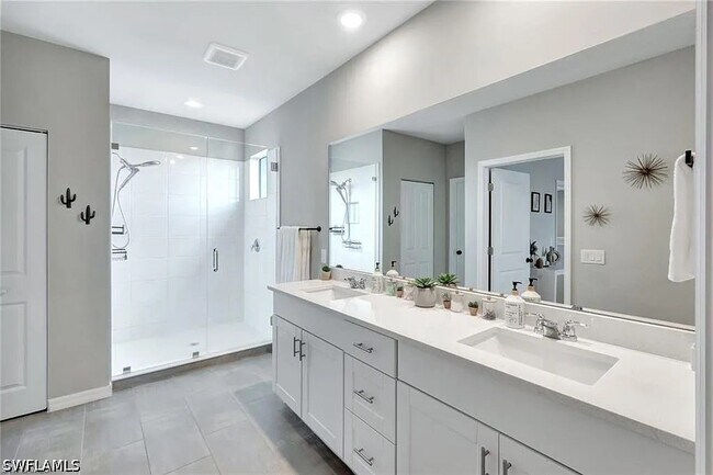 Building Photo - 43837 Cattleman Dr