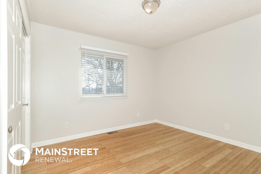 Building Photo - 87 Edward Dr