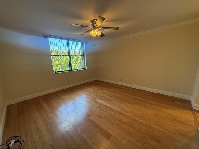 Building Photo - 2660 Carambola Cir N