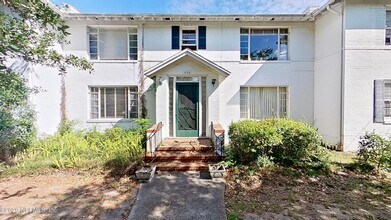 Building Photo - 3102 Riverside Ave