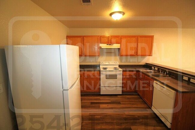 Building Photo - 4707 Westcliff Rd