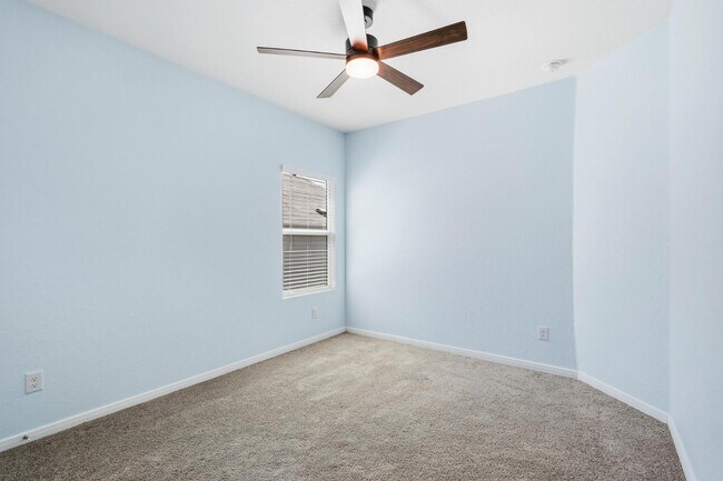 Building Photo - 5340 Cloves Cv