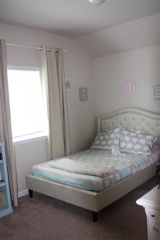 Building Photo - 393 Dayridge Dr