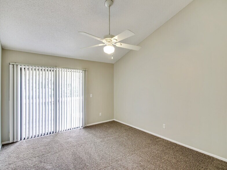 Building Photo - 1245 Crossfield Dr