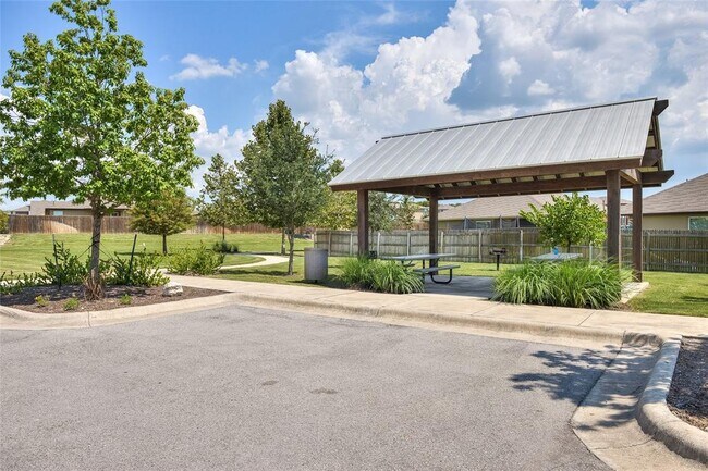 Building Photo - 371 Purple Martin Ave