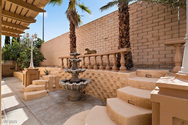 Building Photo - 8594 Lambert Dr