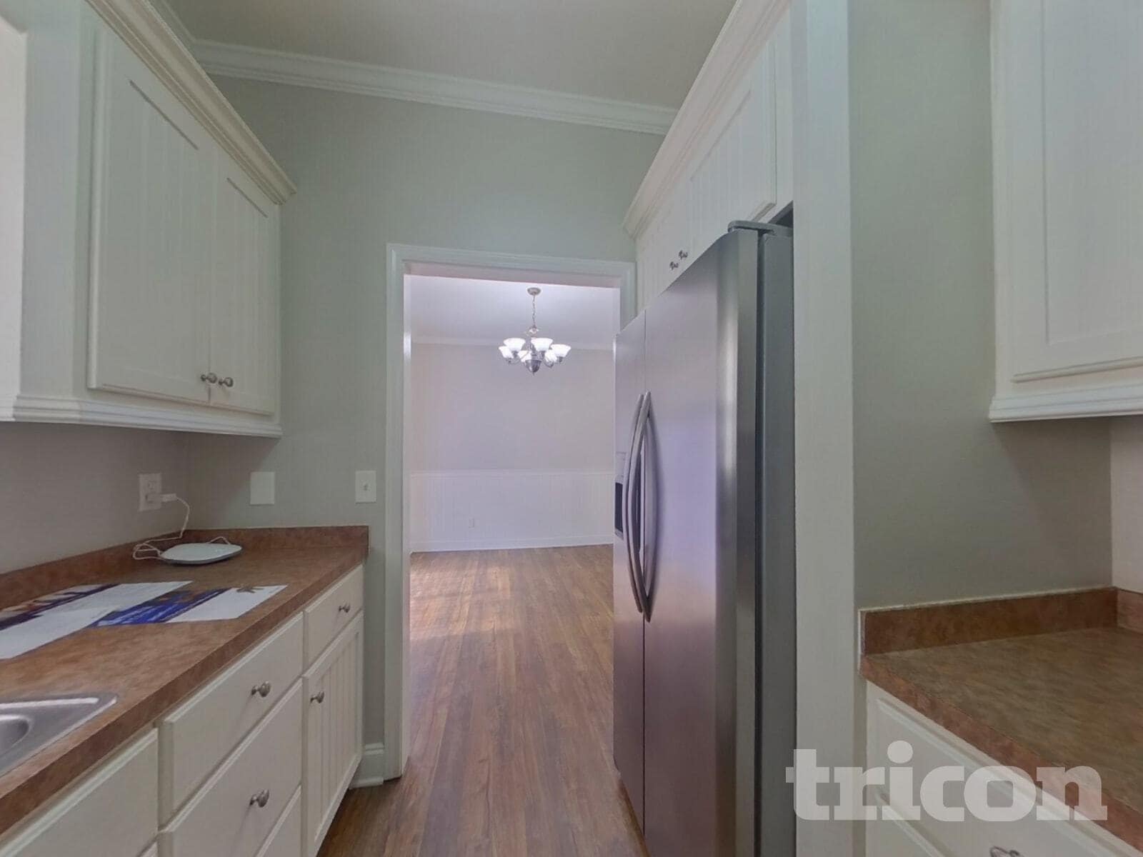 Building Photo - 117 W Nims Ave