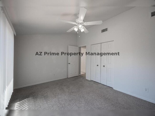 Building Photo - 7835 E Glenrosa Ave