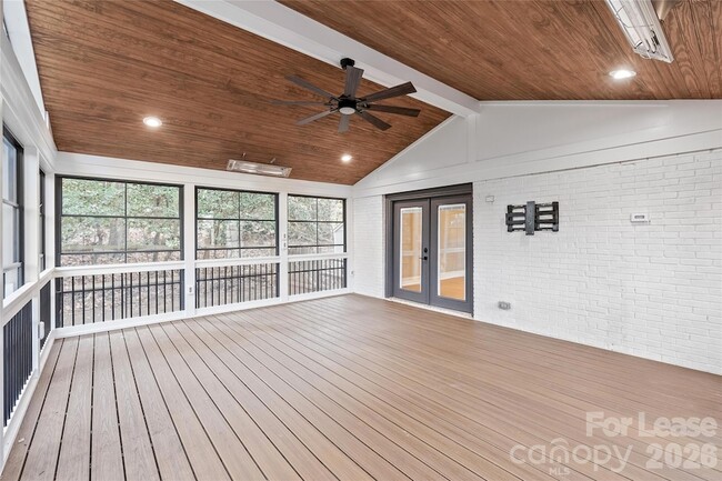 Building Photo - 3800 Terrebonne Ct