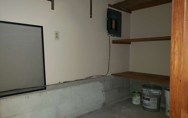 Building Photo - 506 SW Tularosa Ln