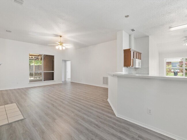 Building Photo - 5705 Frio Dr