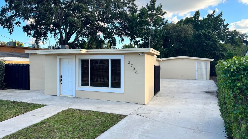 Building Photo - 2730 NW 170th St