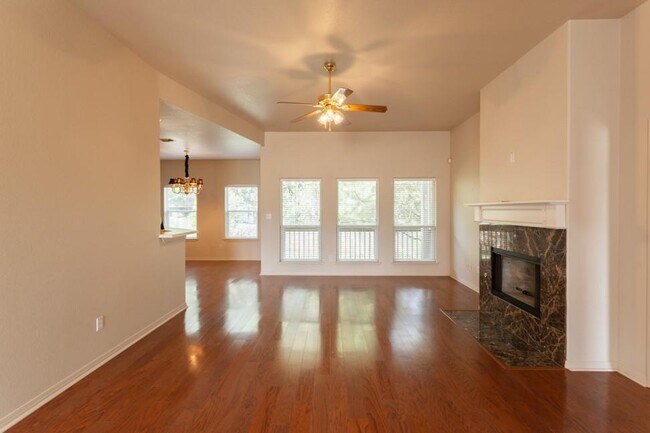 Building Photo - 1101 Cimarron Ct