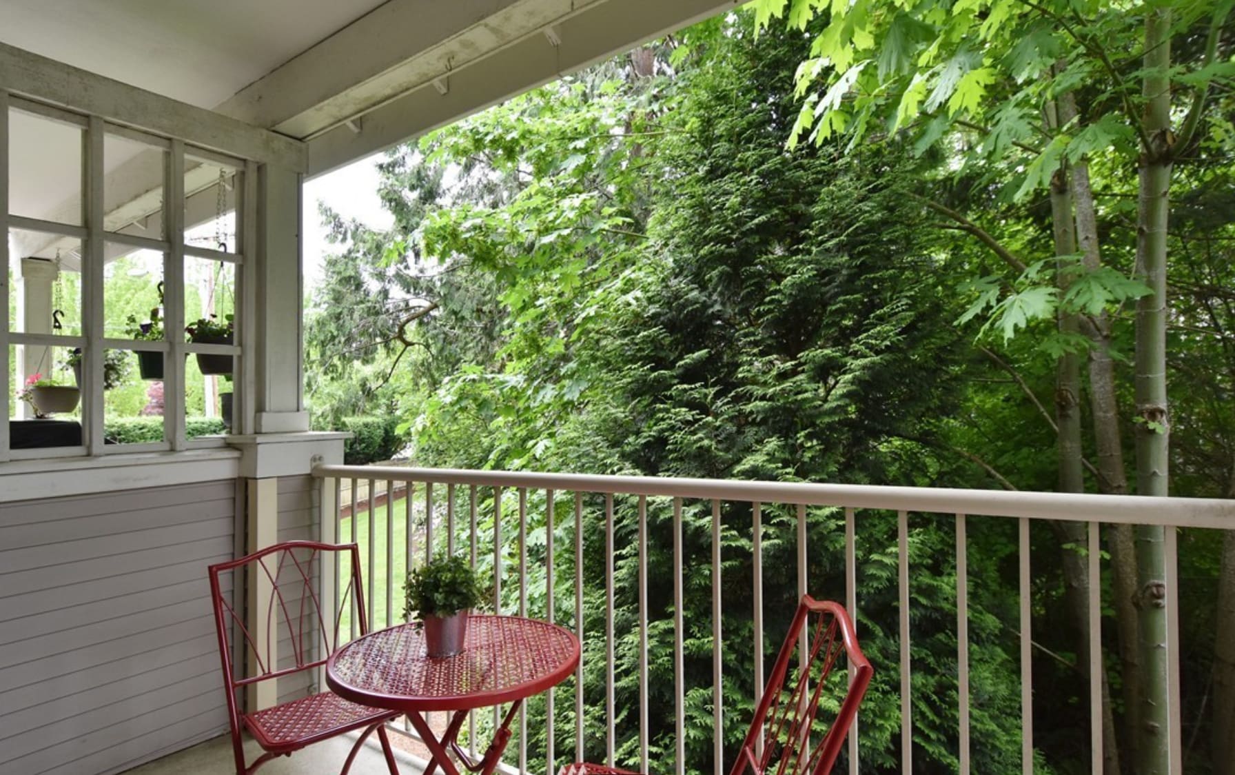 Building Photo - 16125 Juanita Woodinville Way NE