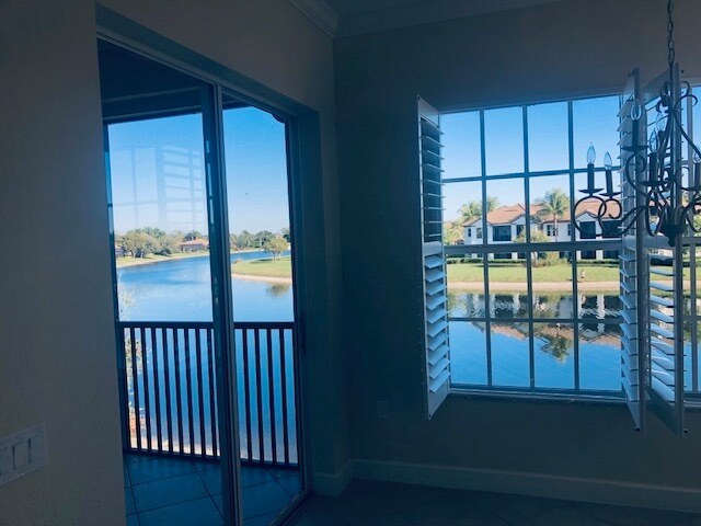 Building Photo - 8051 Players Cove Dr