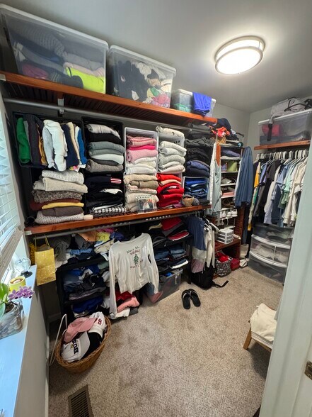 Spacious Closets - 401 Heritage Commons Cir