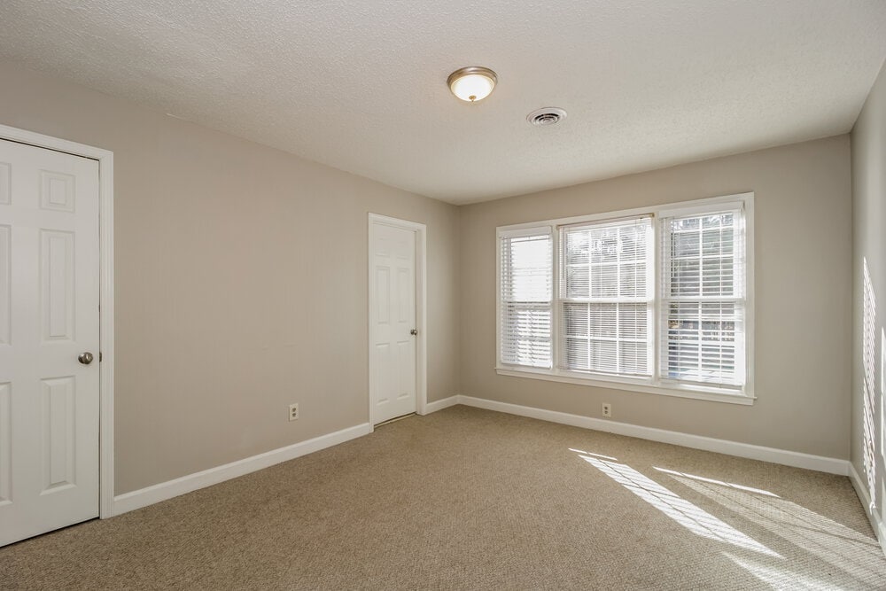 Building Photo - 5176 Ray Ct