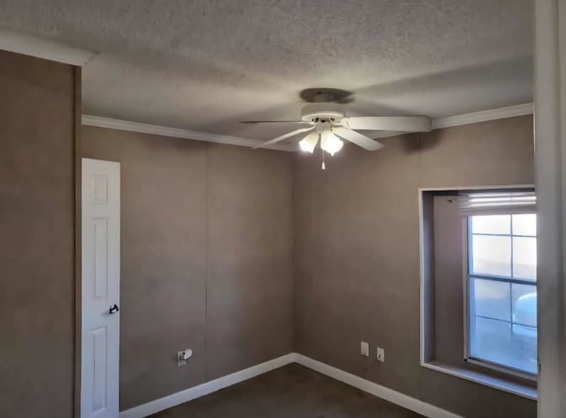 Building Photo - 410 Brown St