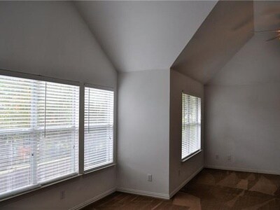 Building Photo - 5028 Enclave Ct