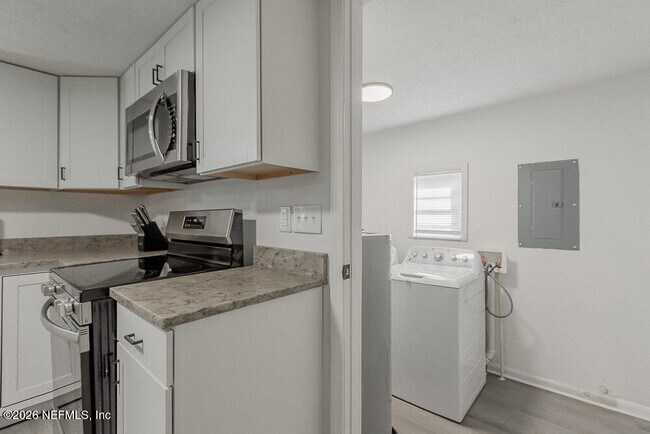 Building Photo - 1059 Little Ruth Rd