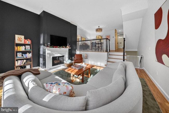 Building Photo - 4453 Westover Pl NW