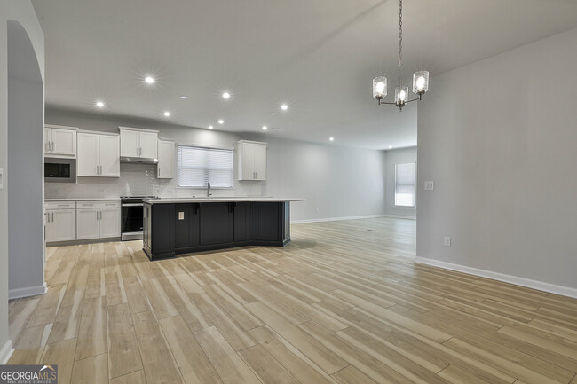 Building Photo - 148 Soundview Trce