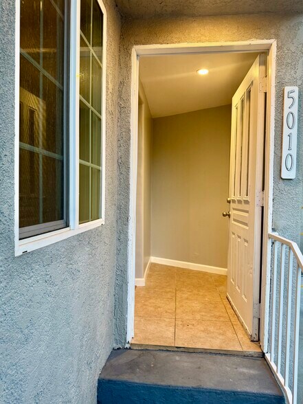 Building Photo - 5010 3rd Ave