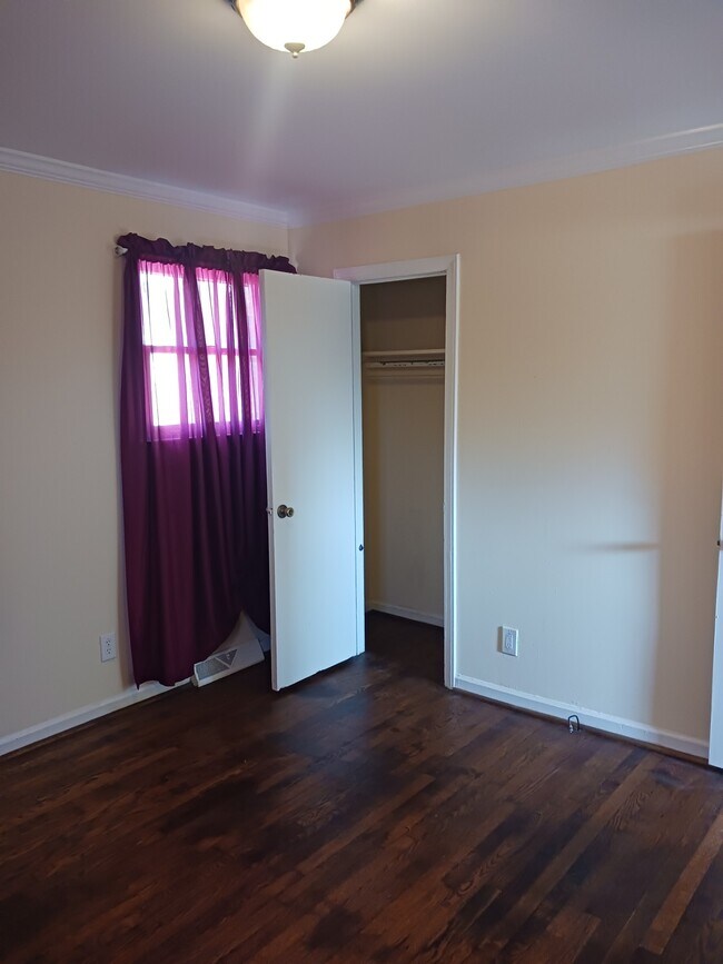 Building Photo - 7992 Lester Rd