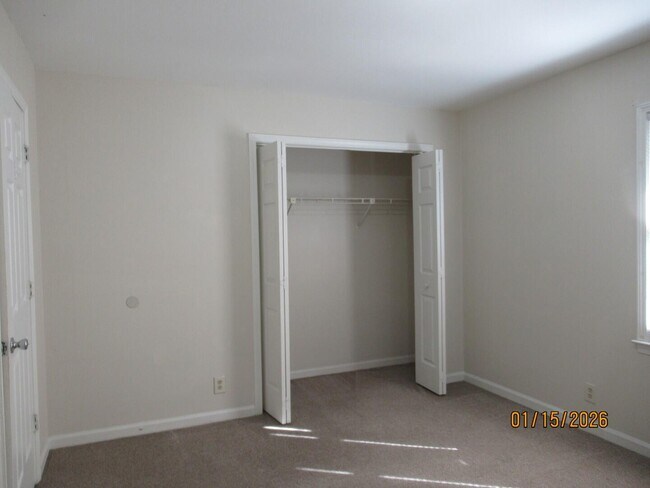 Building Photo - 192 Gertrude Dr