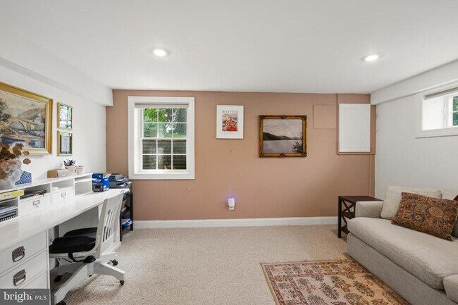Building Photo - 5201 Brookeway Dr