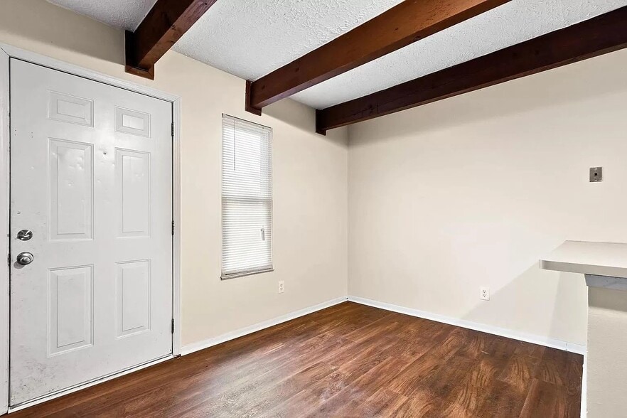 Building Photo - 1000 Brooks End Ct