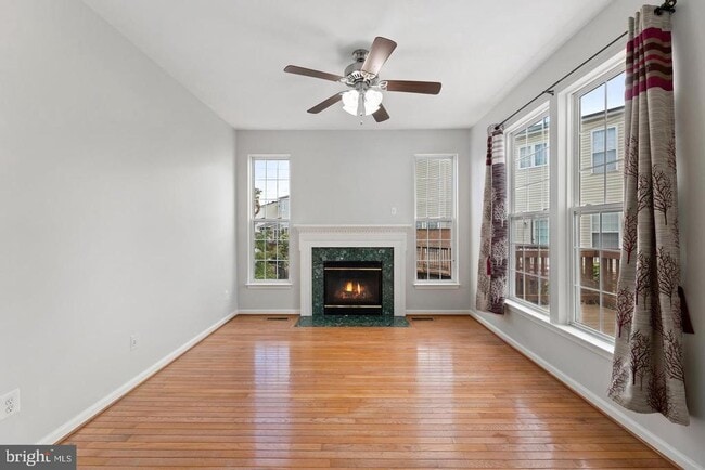 Building Photo - 13700 Barksdale Dr