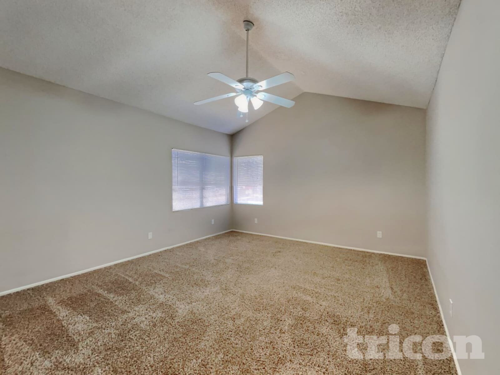 Building Photo - 5214 E Fountain St