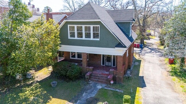 Building Photo - 2674 Napier Ave