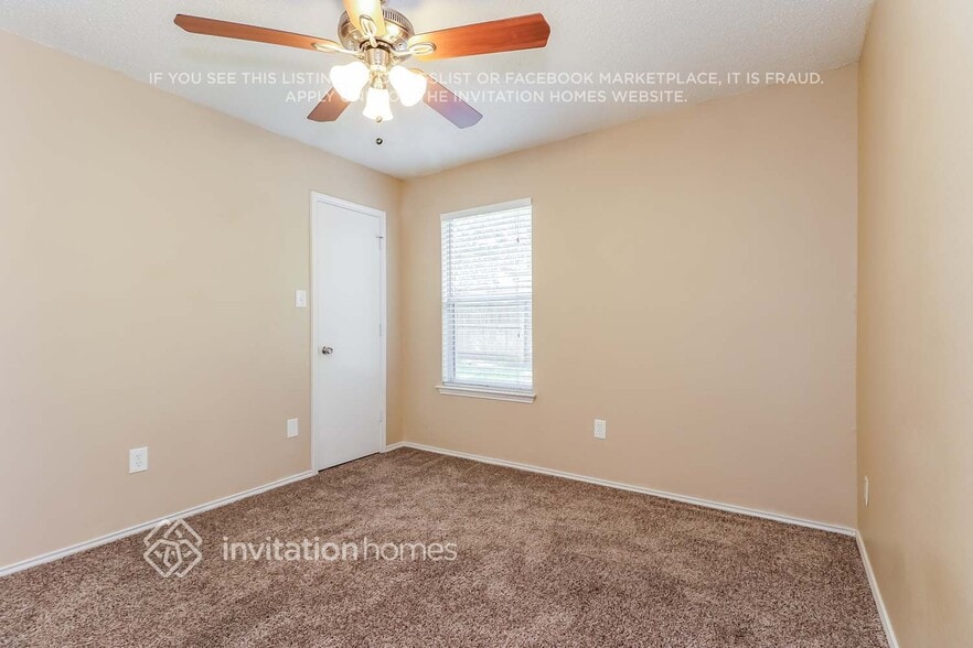 Building Photo - 1216 Hidden Creek Dr