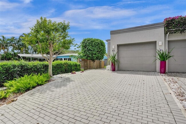 Building Photo - 62 NE 26th St