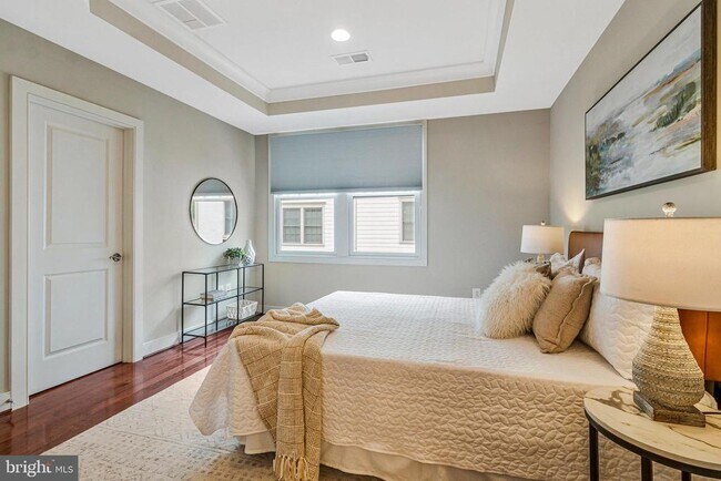 Building Photo - 4531 Westhall Dr