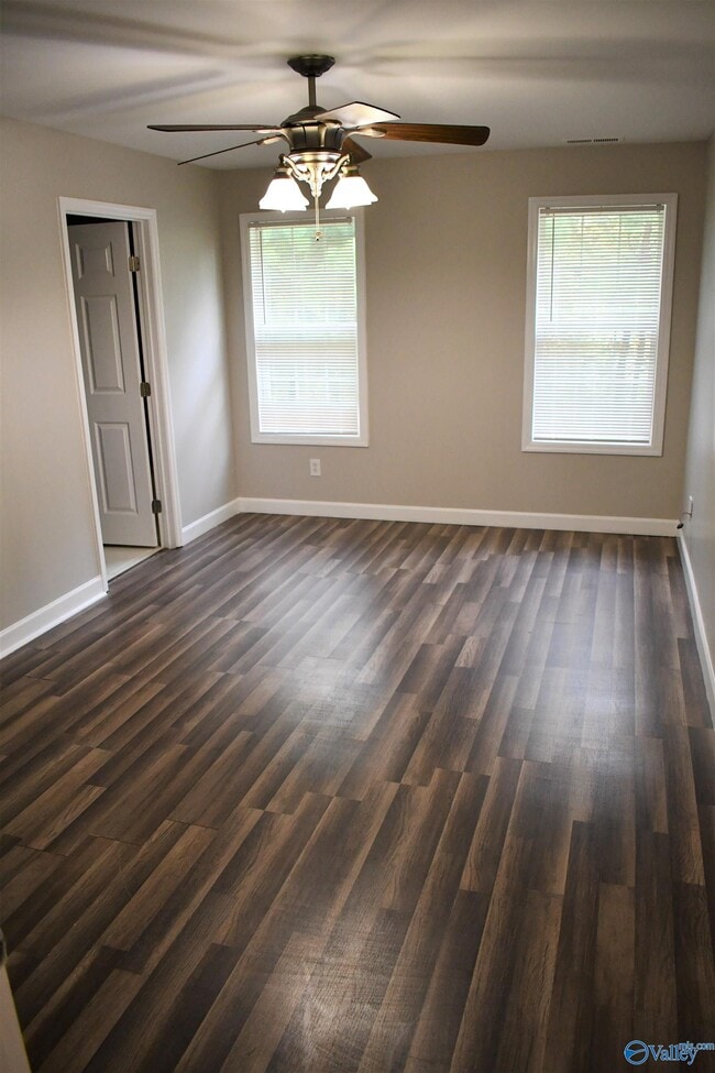 Building Photo - 22873 Horseshoe Bend