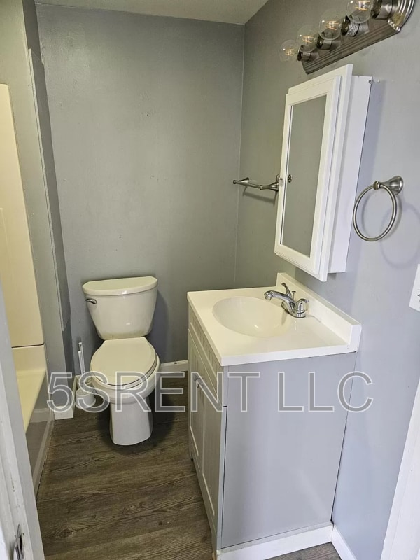 Building Photo - 410 Gray Ave