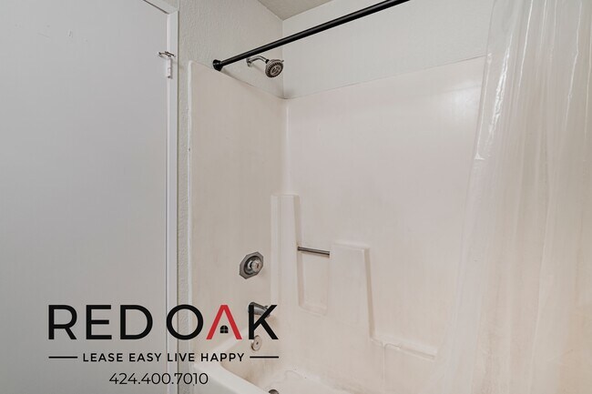 Building Photo - 474 1/2 Crane Blvd-474 1/2