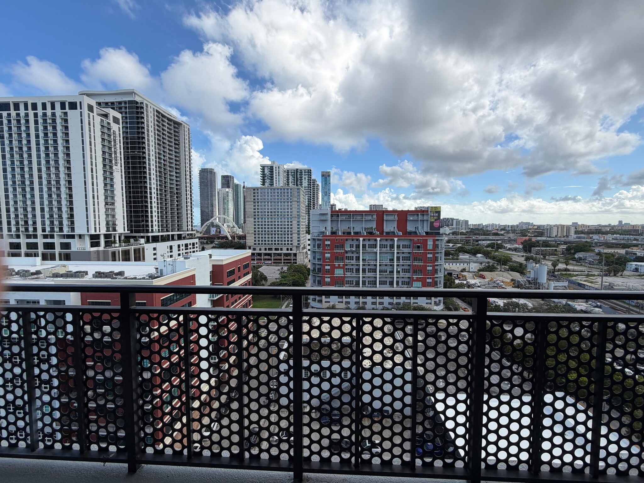 Building Photo - 1635 NE Miami Ct