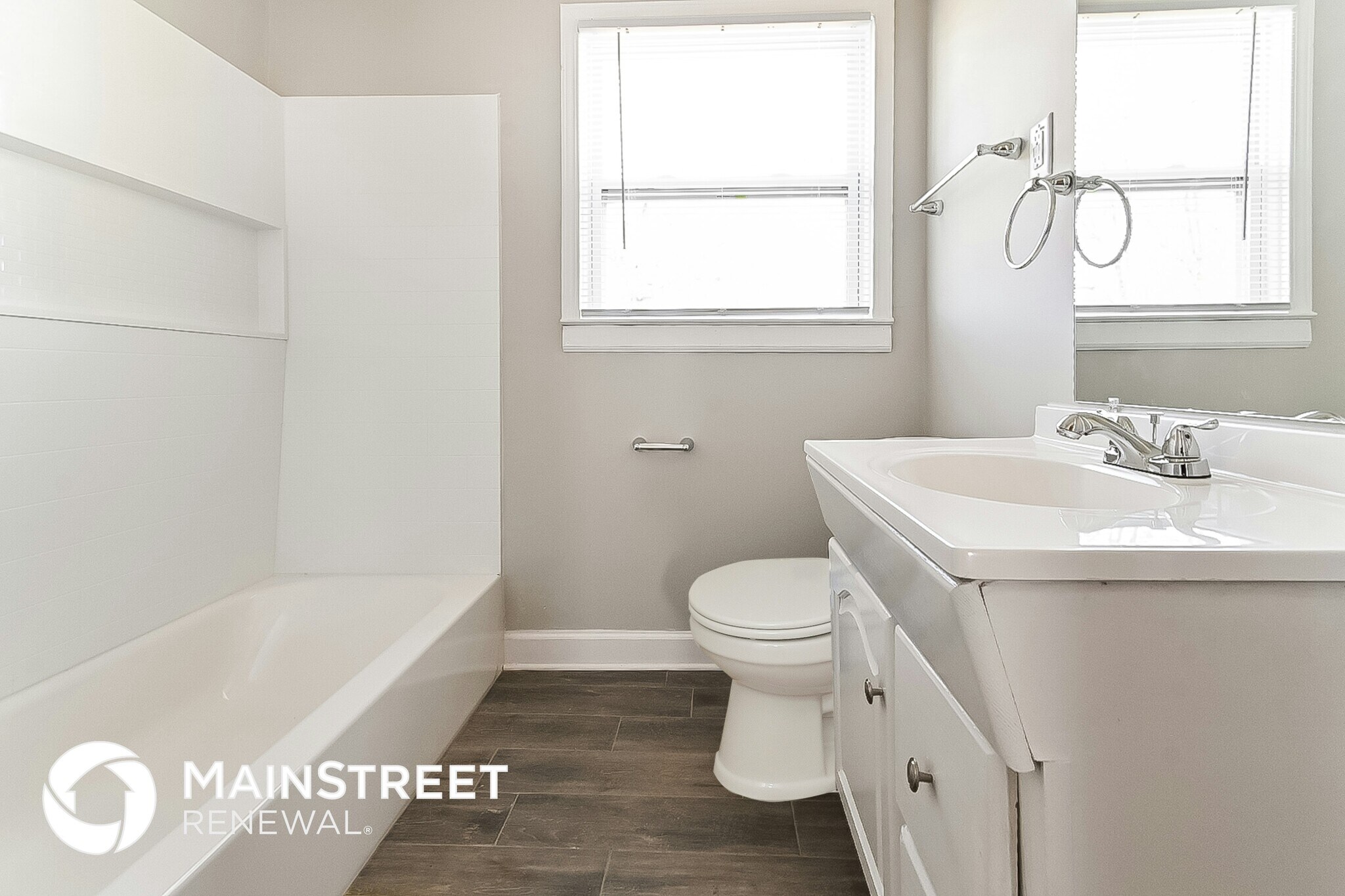 Building Photo - 3653 Elm Park Rd