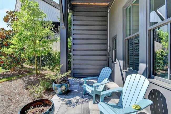 Building Photo - 2555 Brook Run