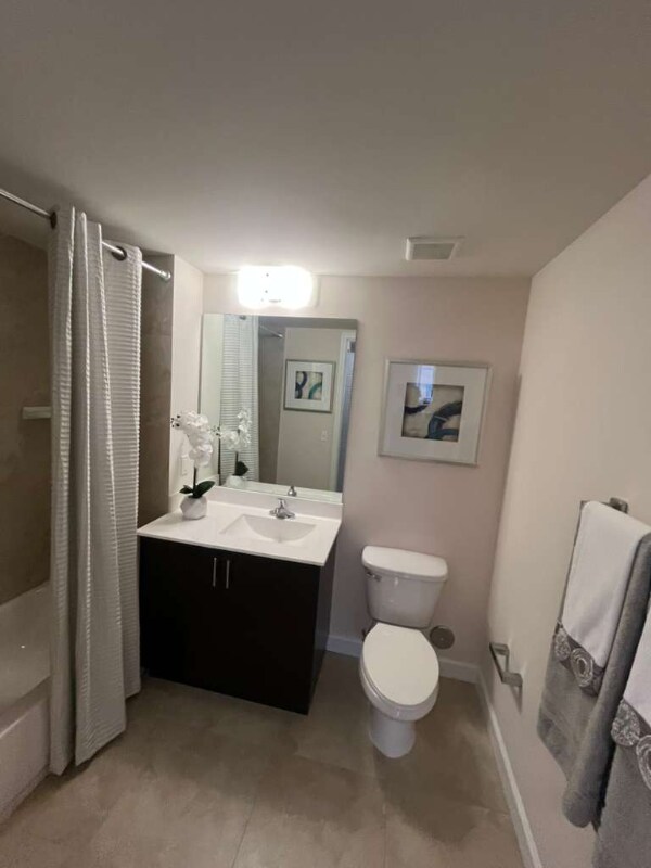 Building Photo - 79 ave 53st Ave