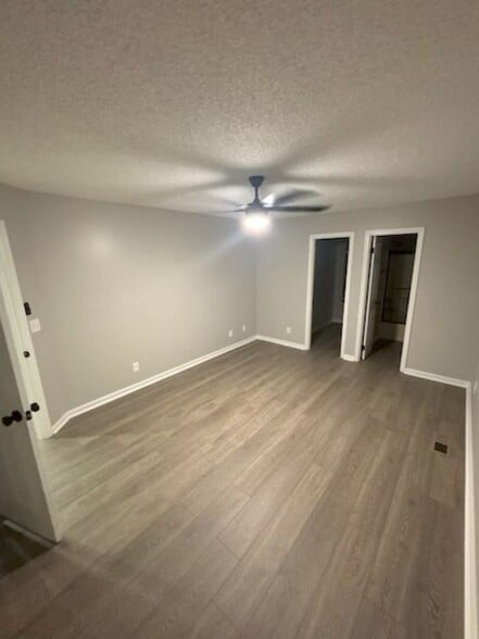 Building Photo - 968 Will Scarlet Way