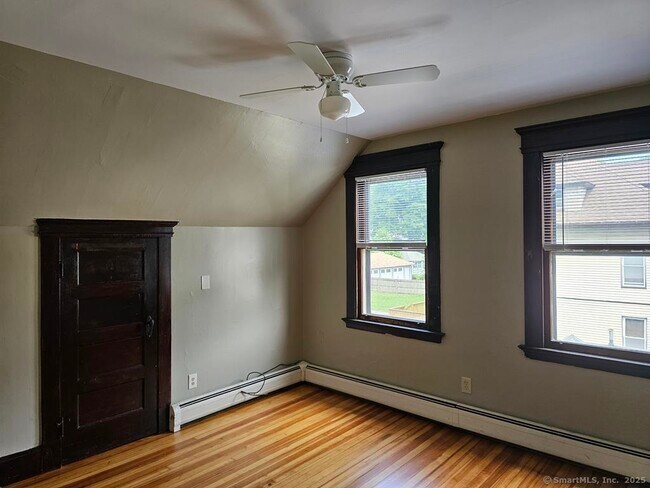 Building Photo - 169 Winchester Ave