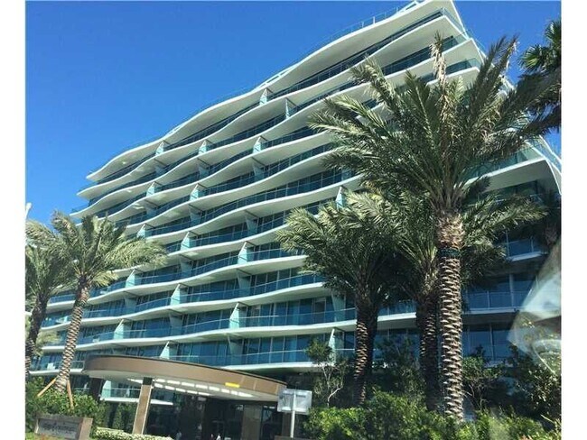 Building Photo - 9349 Collins Ave