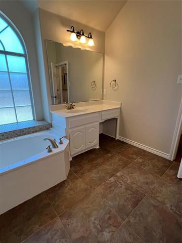 Building Photo - 804 Whitley Ct