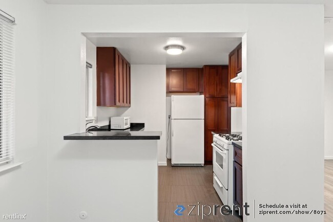 Building Photo - 2 br, 2 bath Condo - 1037 Alta Mira Drive,...